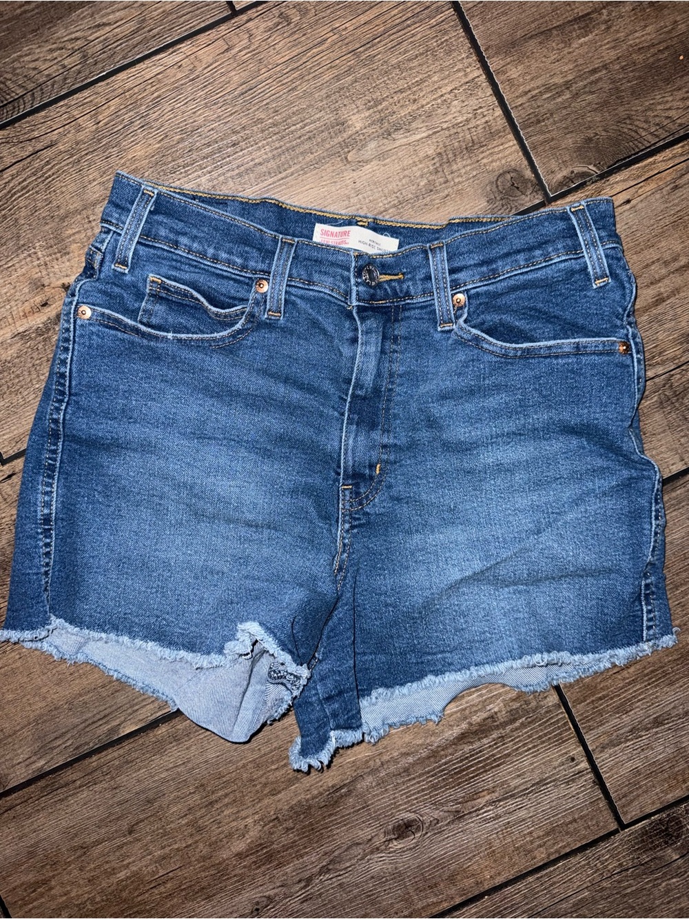 Signature by Levi Strauss High Rise Raw Hem Denim Shorts Size 12 / W31